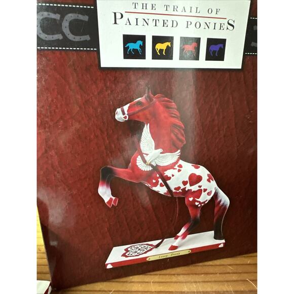 The Trail of Painted Ponies LOVEY DOVEY Figurine First Edition In Box - Picture 7 of 7